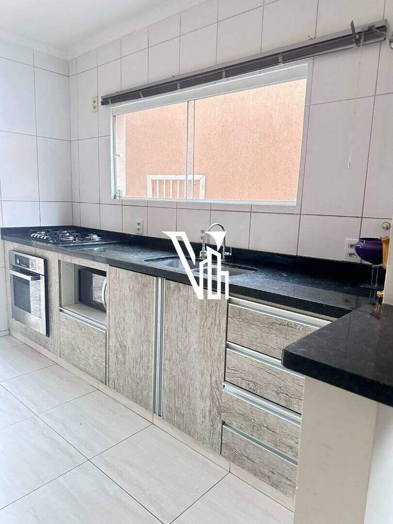 Casa à venda no Dic VI (Conjunto Habitacional Santo Dias Silva): 