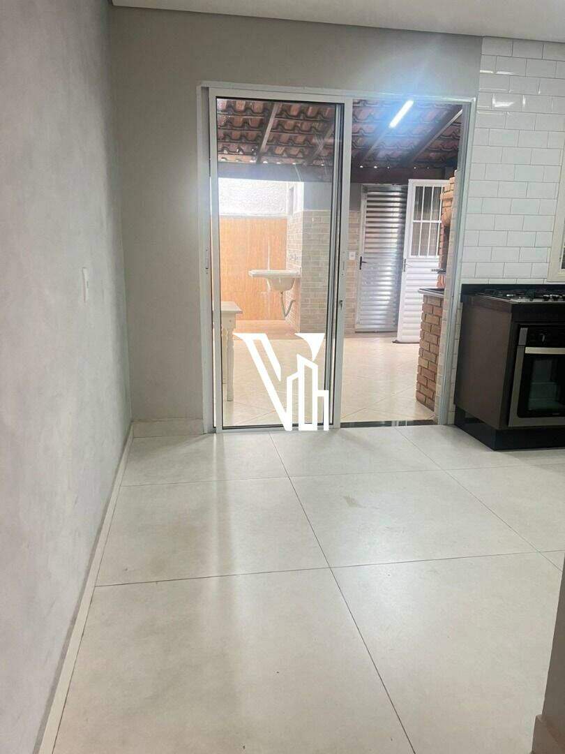 Sobrado à venda no Jardim Cristina: 