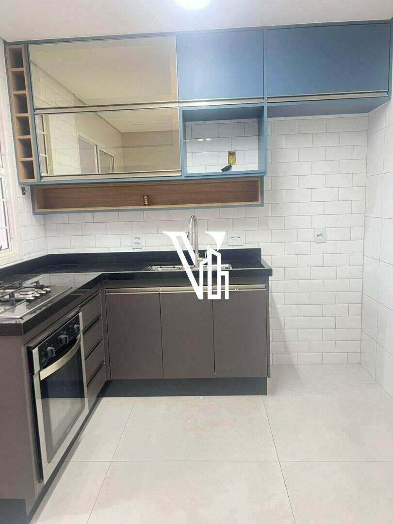 Sobrado à venda no Jardim Cristina: 