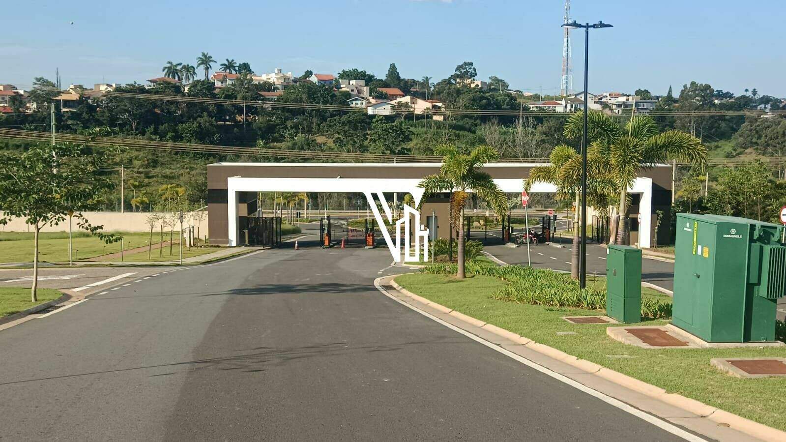 Terreno à venda no Sousas: 