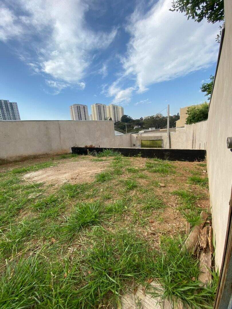 Terreno à venda no Jardim Ipaussurama: 