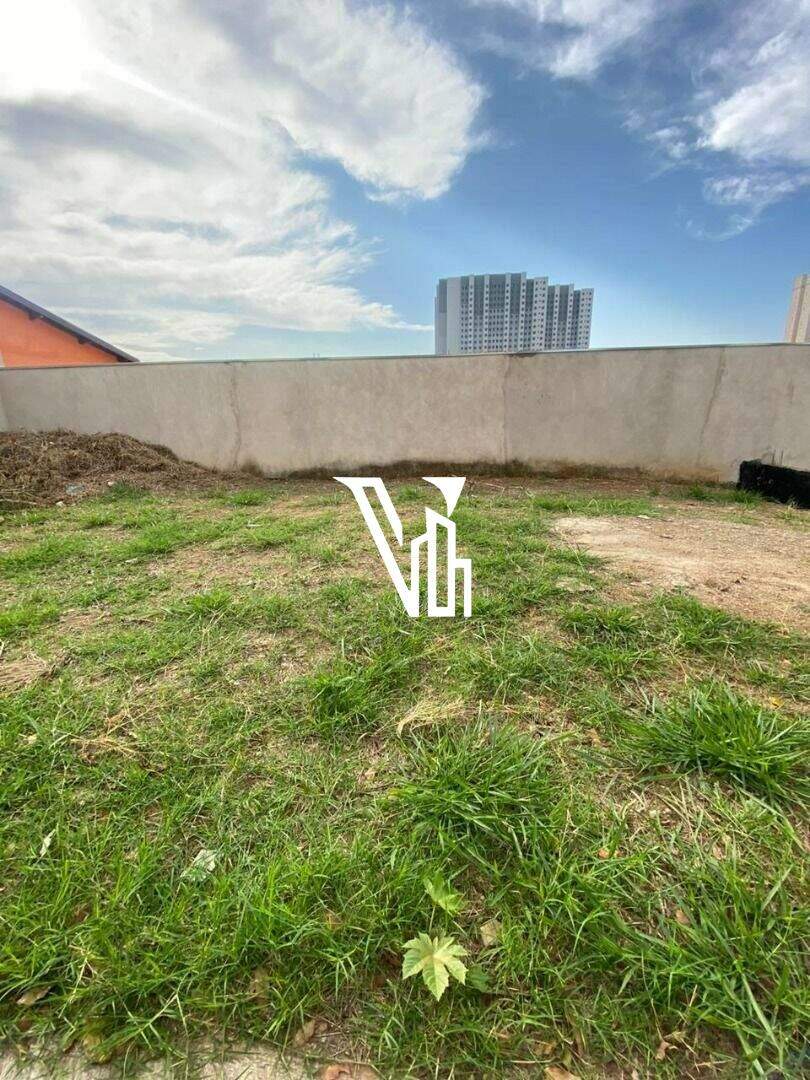 Terreno à venda no Jardim Ipaussurama: 
