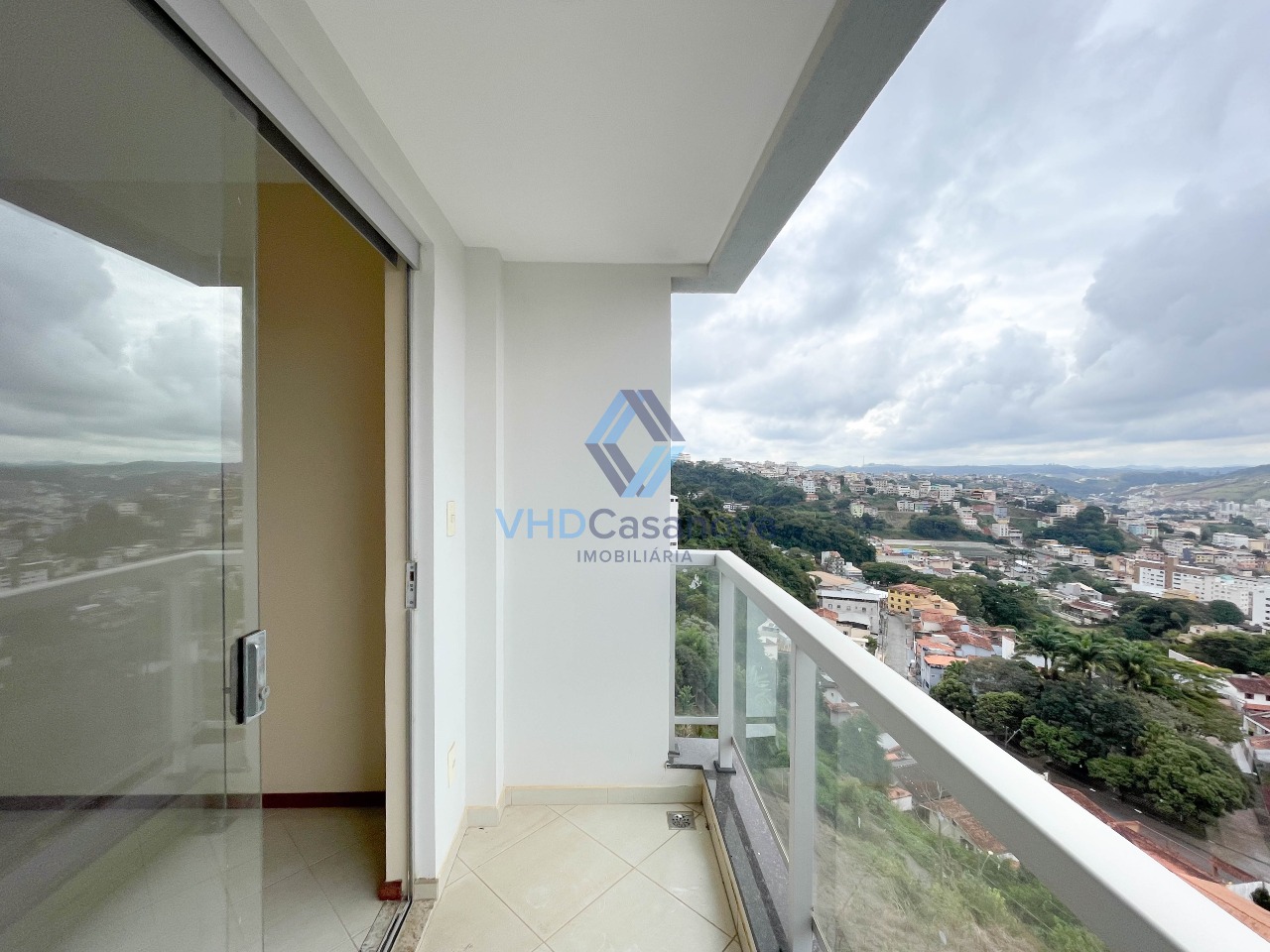 Apartamento à venda no Santa Clara: Varanda Sala