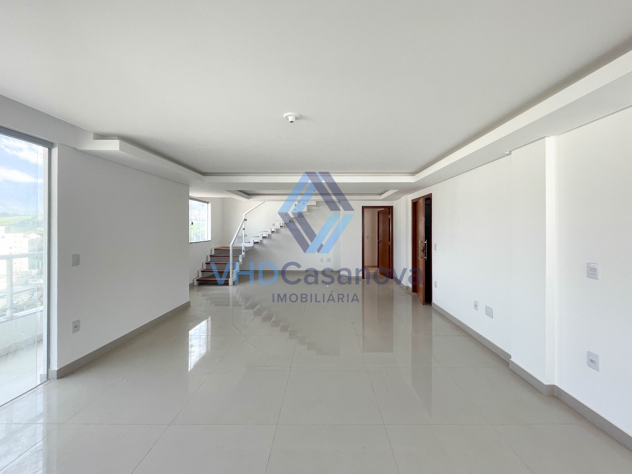 Cobertura à venda no João Braz da Costa Val: Sala