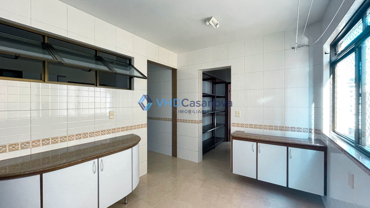 Apartamento à venda no Centro: ÁREA DE SERVIÇO