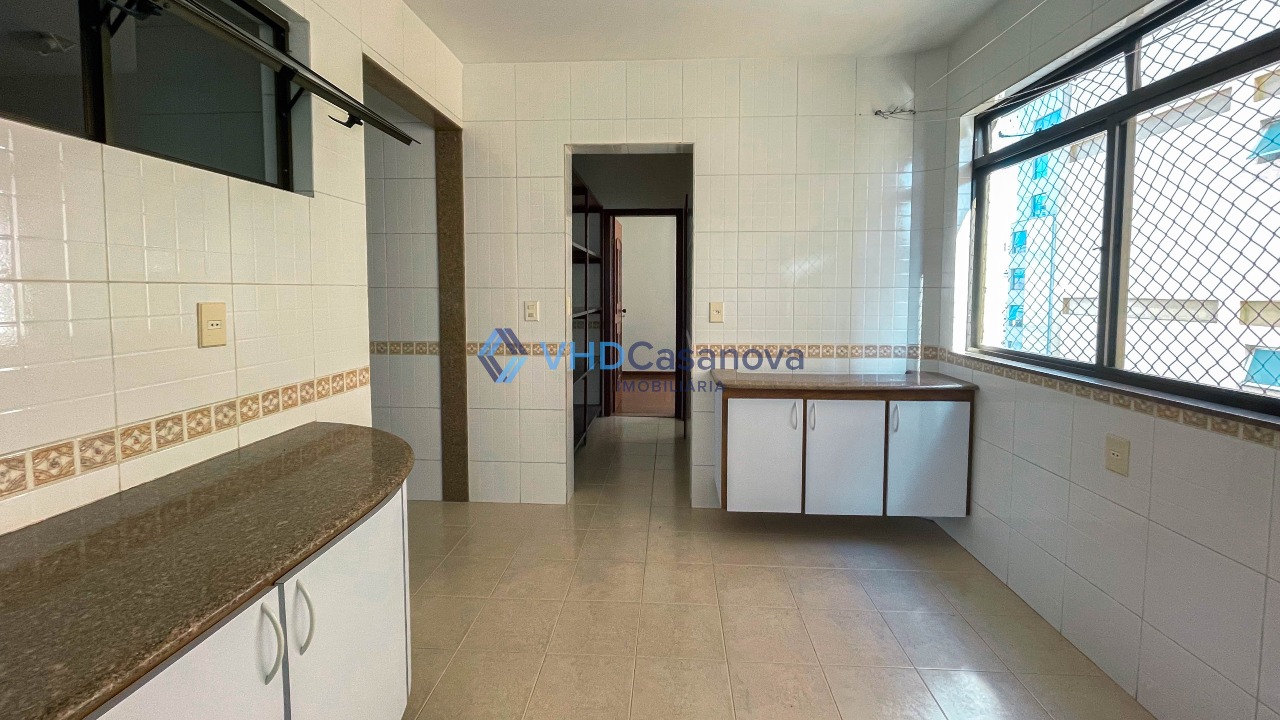 Apartamento à venda no Centro: ÁREA DE SERVIÇO