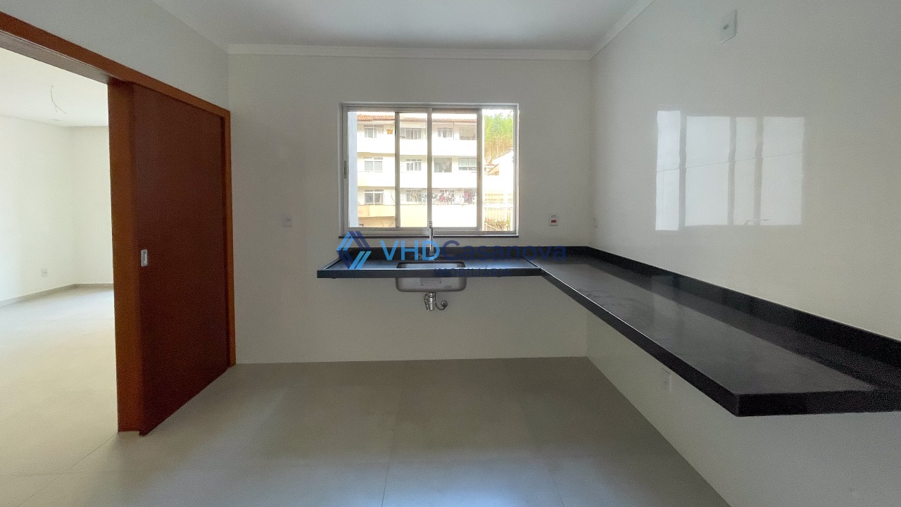 Apartamento à venda no João Braz da Costa Val: COZINHA