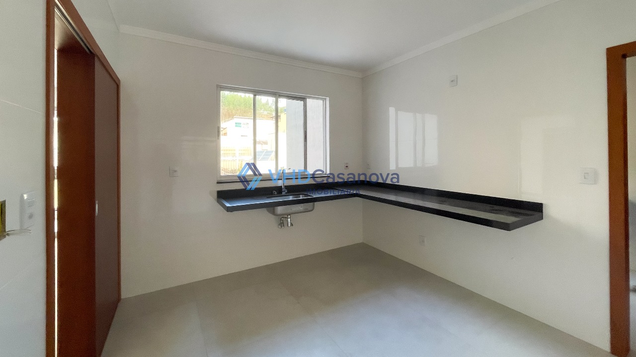 Apartamento à venda no João Braz da Costa Val: COZINHA