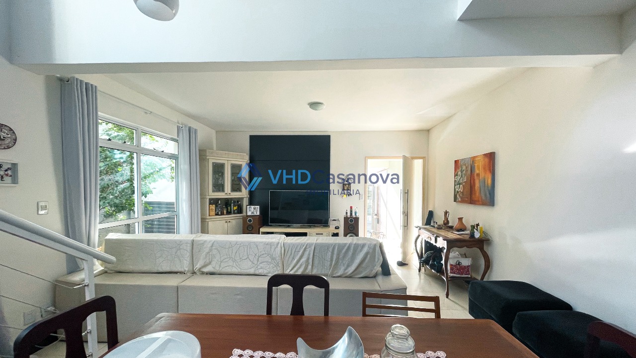 Casa à venda no QUINTAS GUIMARÃES FERREIRA: Sala de jantar