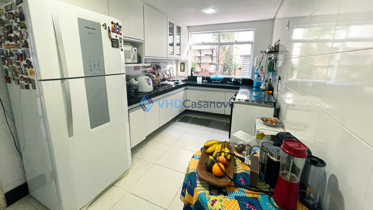 Casa à venda no QUINTAS GUIMARÃES FERREIRA: Cozinha