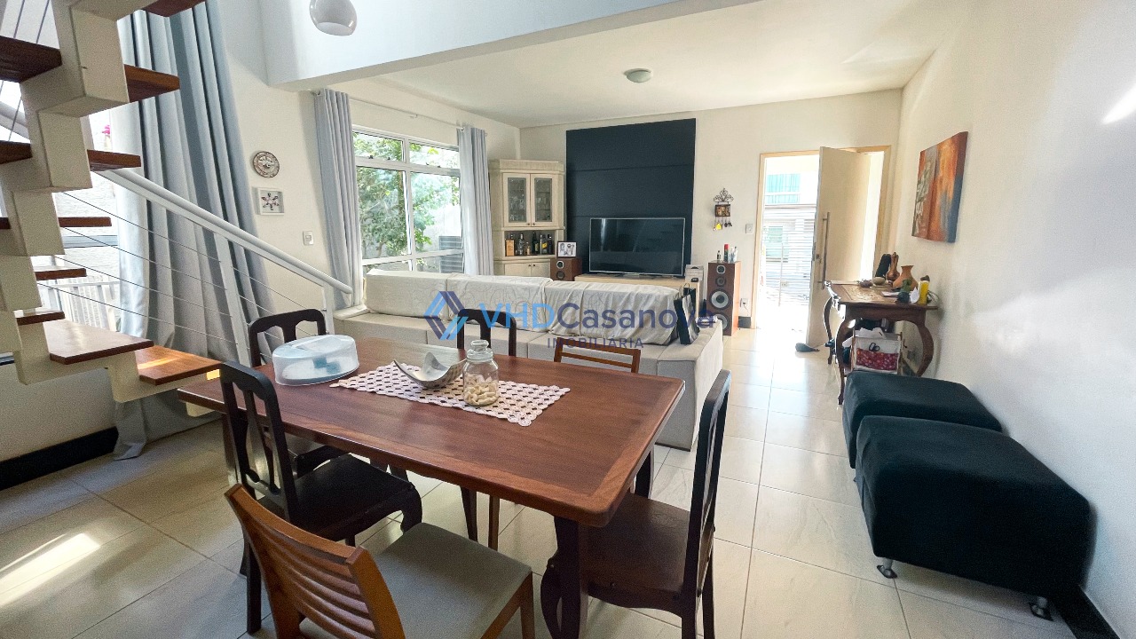 Casa à venda no QUINTAS GUIMARÃES FERREIRA: Sala de jantar