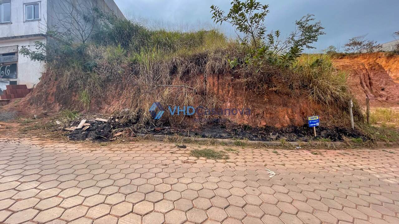 Lote à venda no Júlia Mollá: 