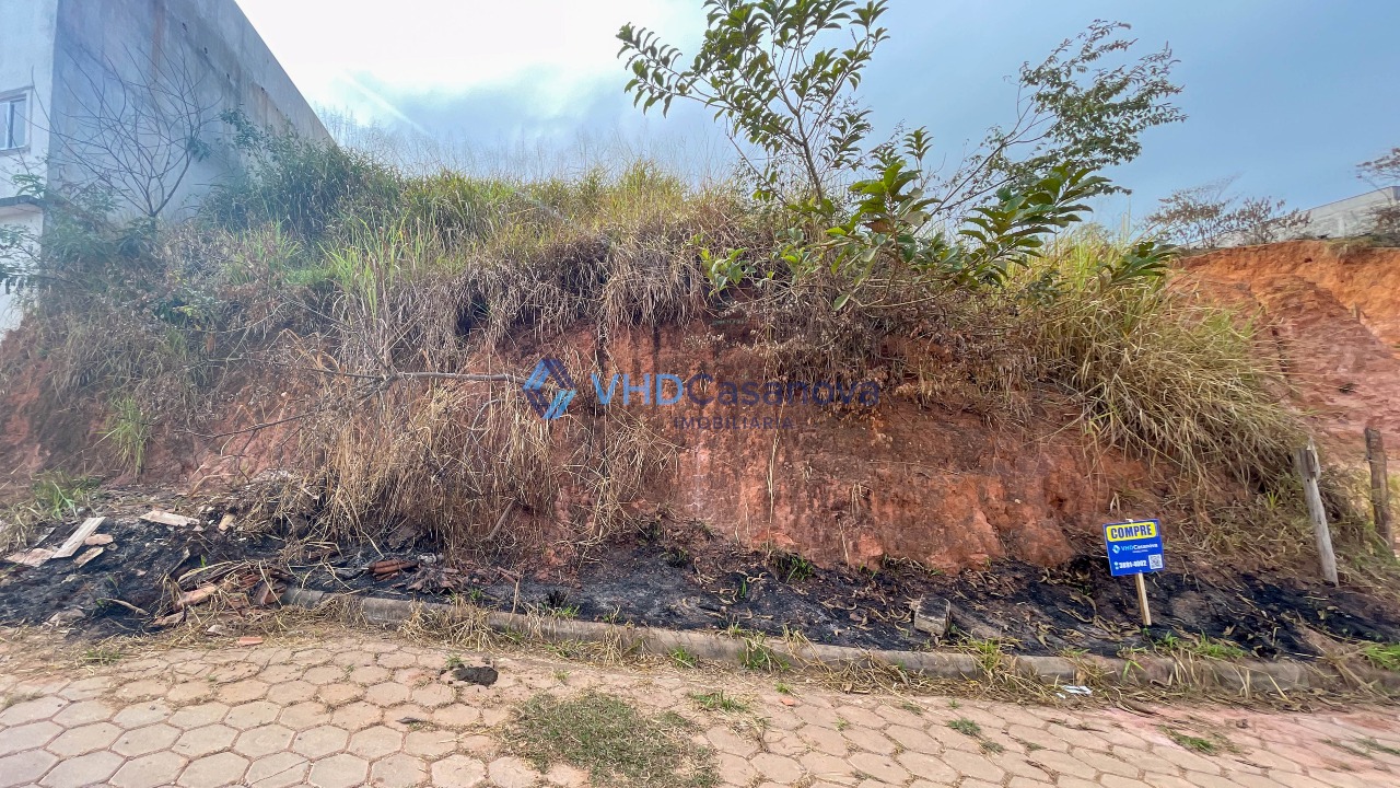 Lote à venda no Júlia Mollá: 