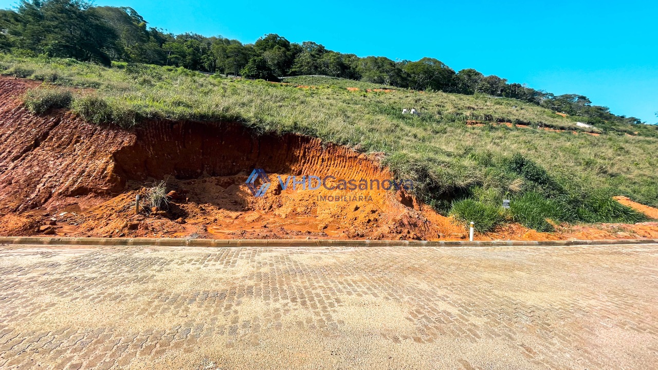 Lote à venda no Romão dos Reis: 