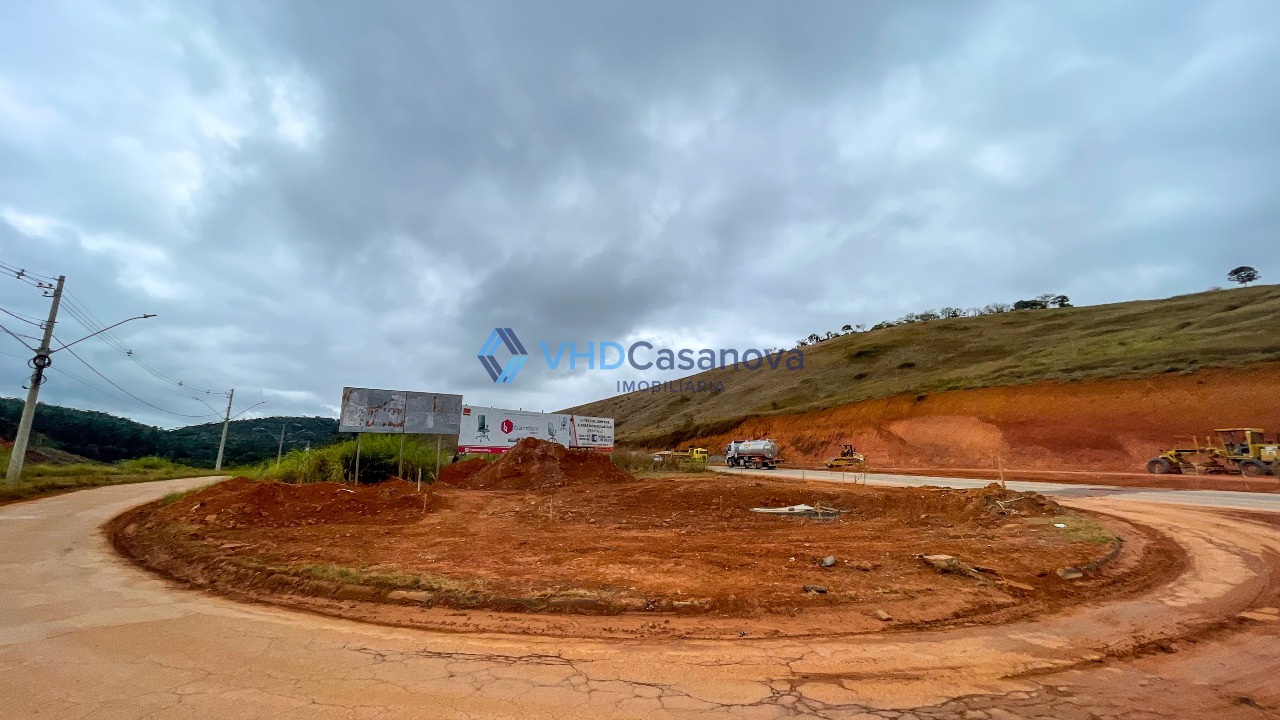 Lote à venda no Bom Sucesso: 