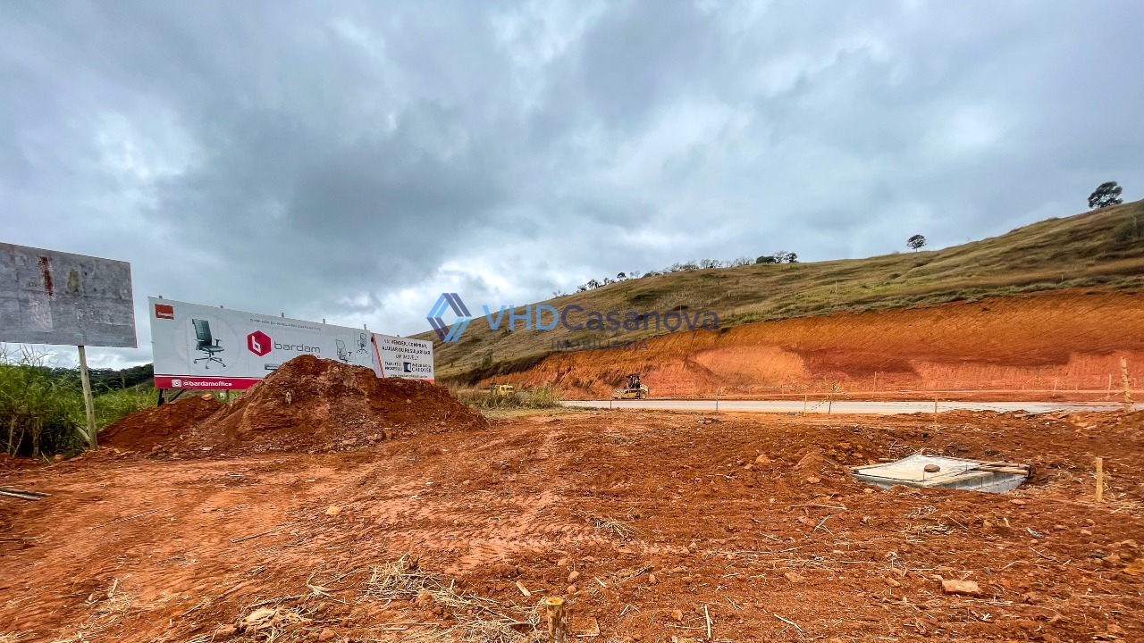 Lote à venda no Bom Sucesso: 