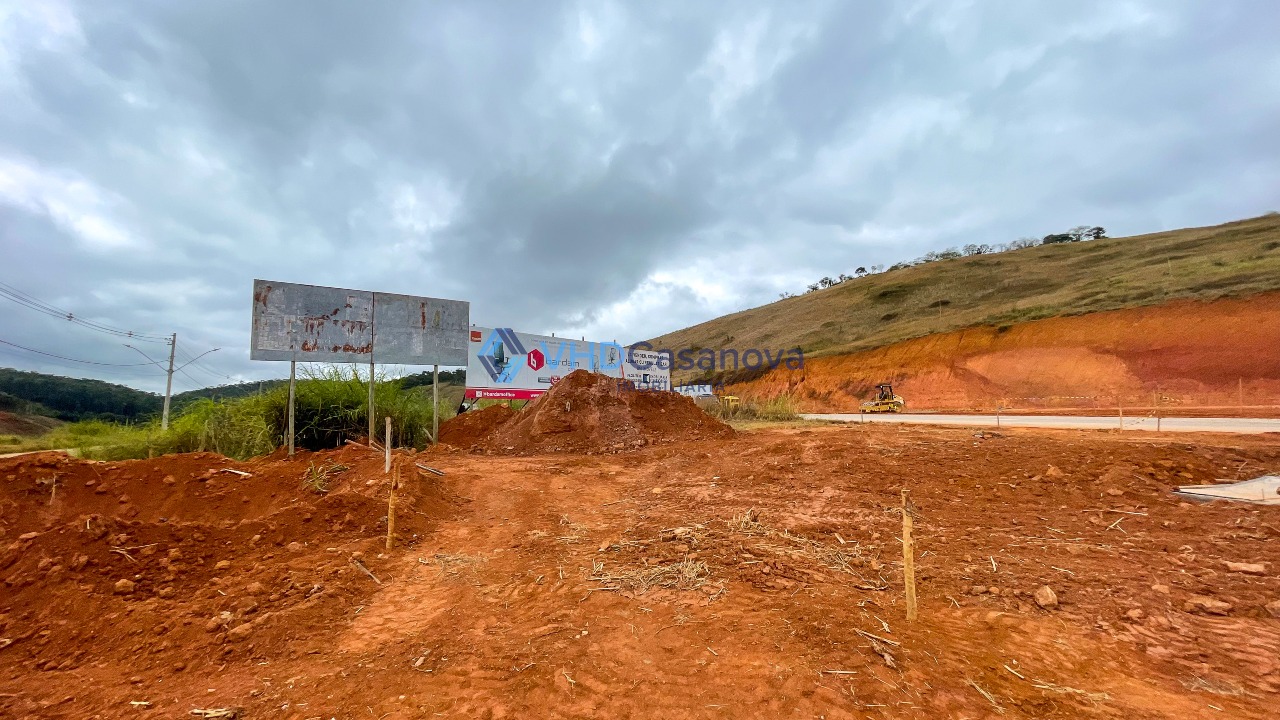 Lote à venda no Bom Sucesso: 