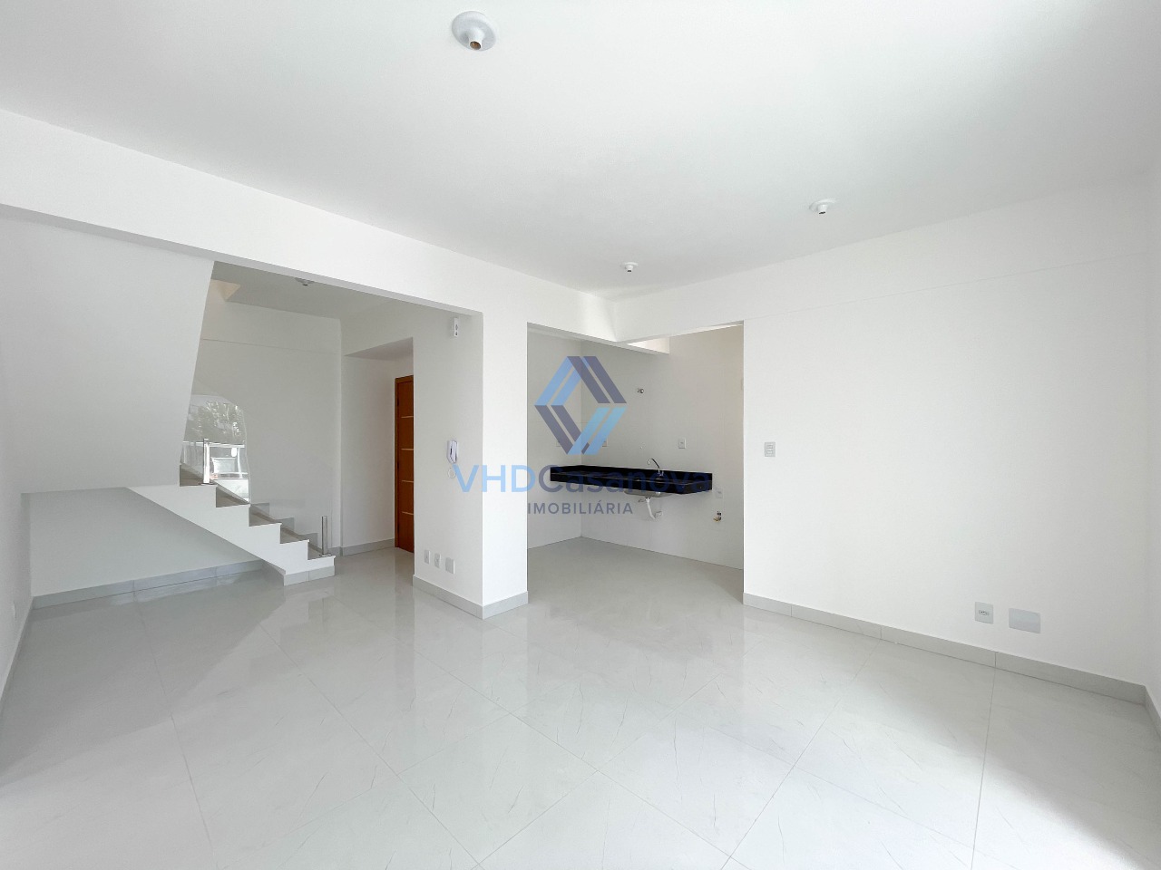 Cobertura à venda no Fátima: Sala / Cozinha