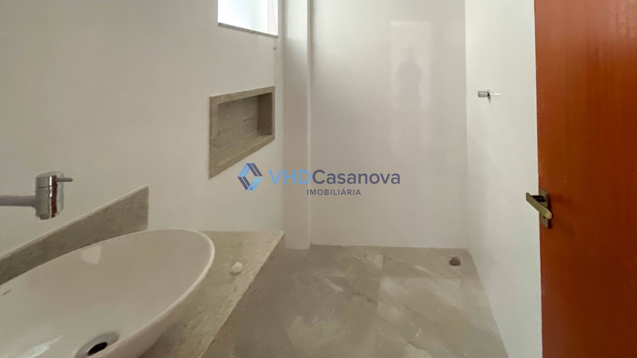 Apartamento à venda no Vereda do Bosque: Banheiro Suíte 1