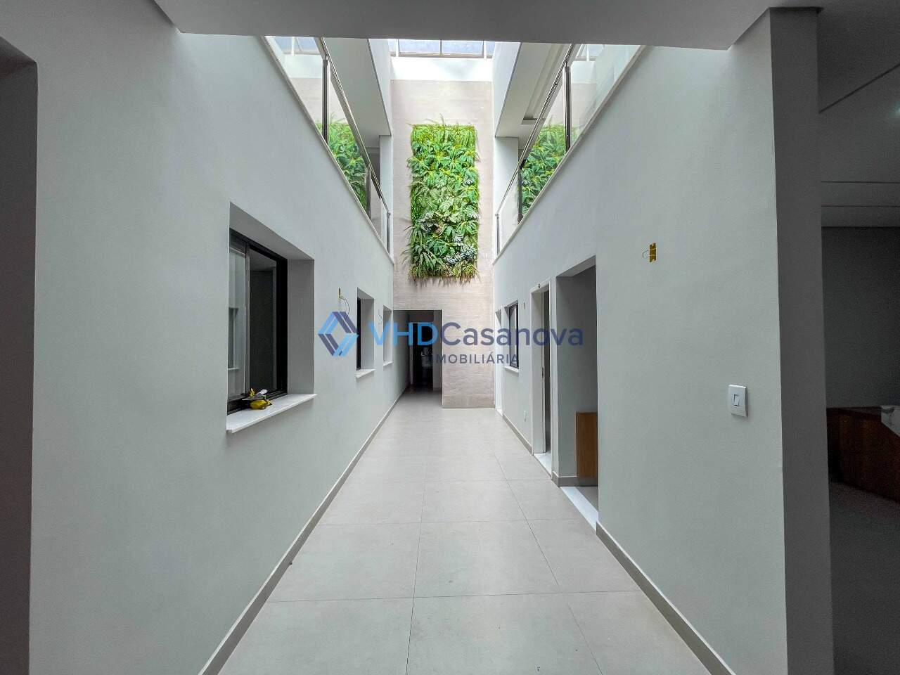 Sala para aluguel no Centro: Segundo andar