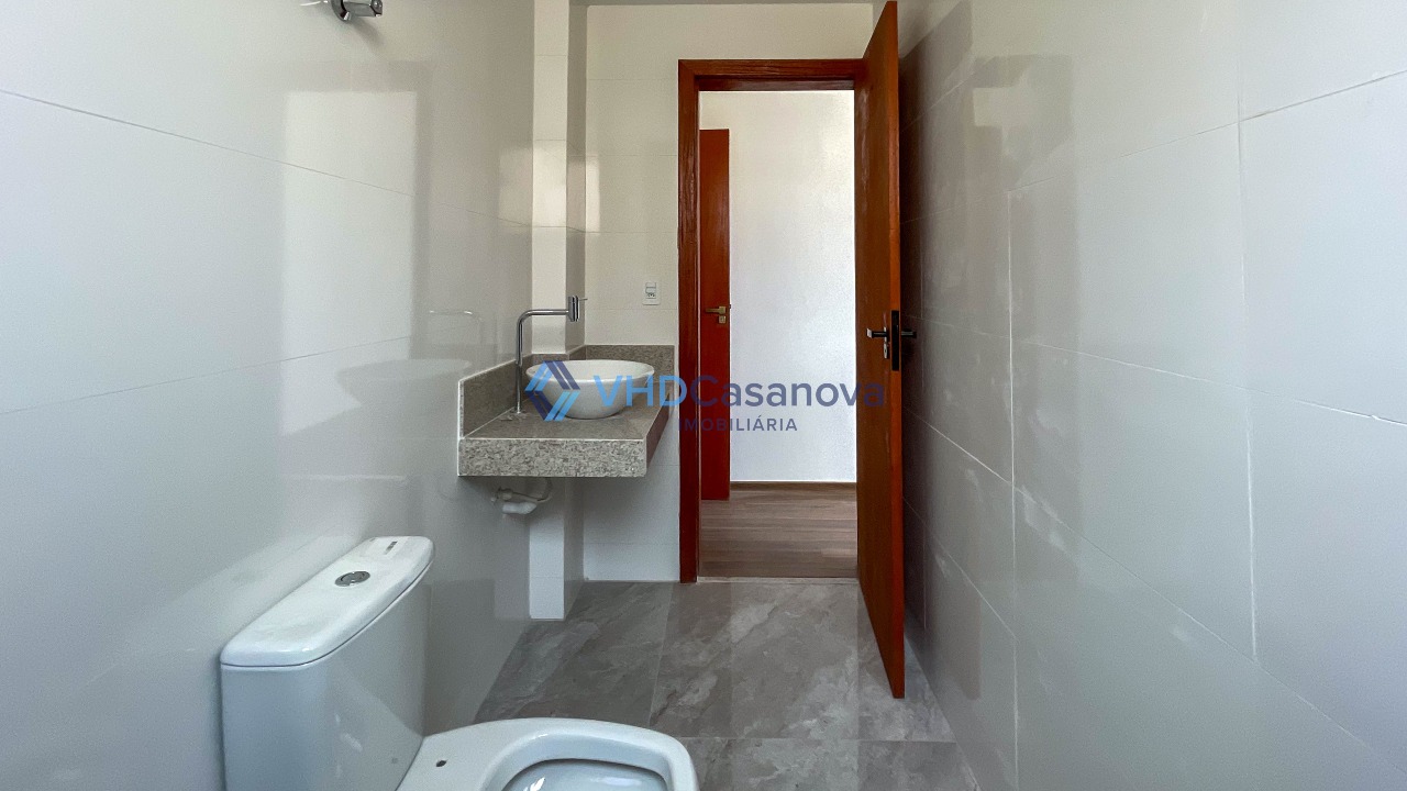 Cobertura à venda no Vereda do Bosque: Banheiro Suíte 1