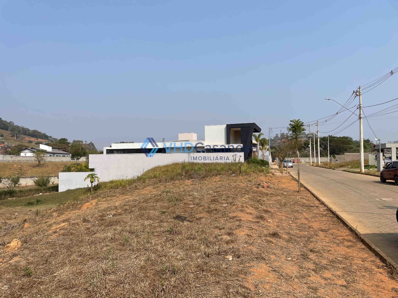 Lote em condomínio à venda no Violeira: 
