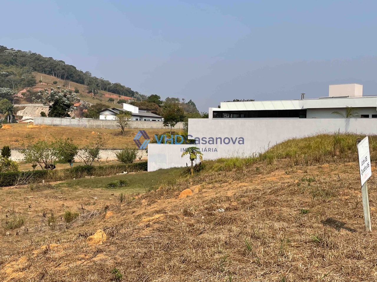 Lote em condomínio à venda no Violeira: 