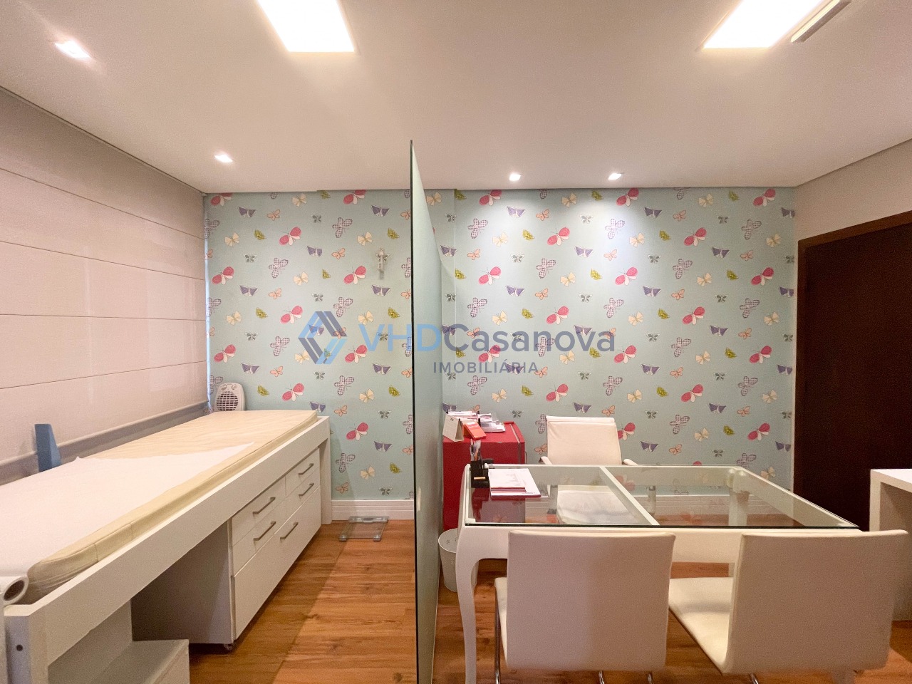 Sala à venda no Centro: 