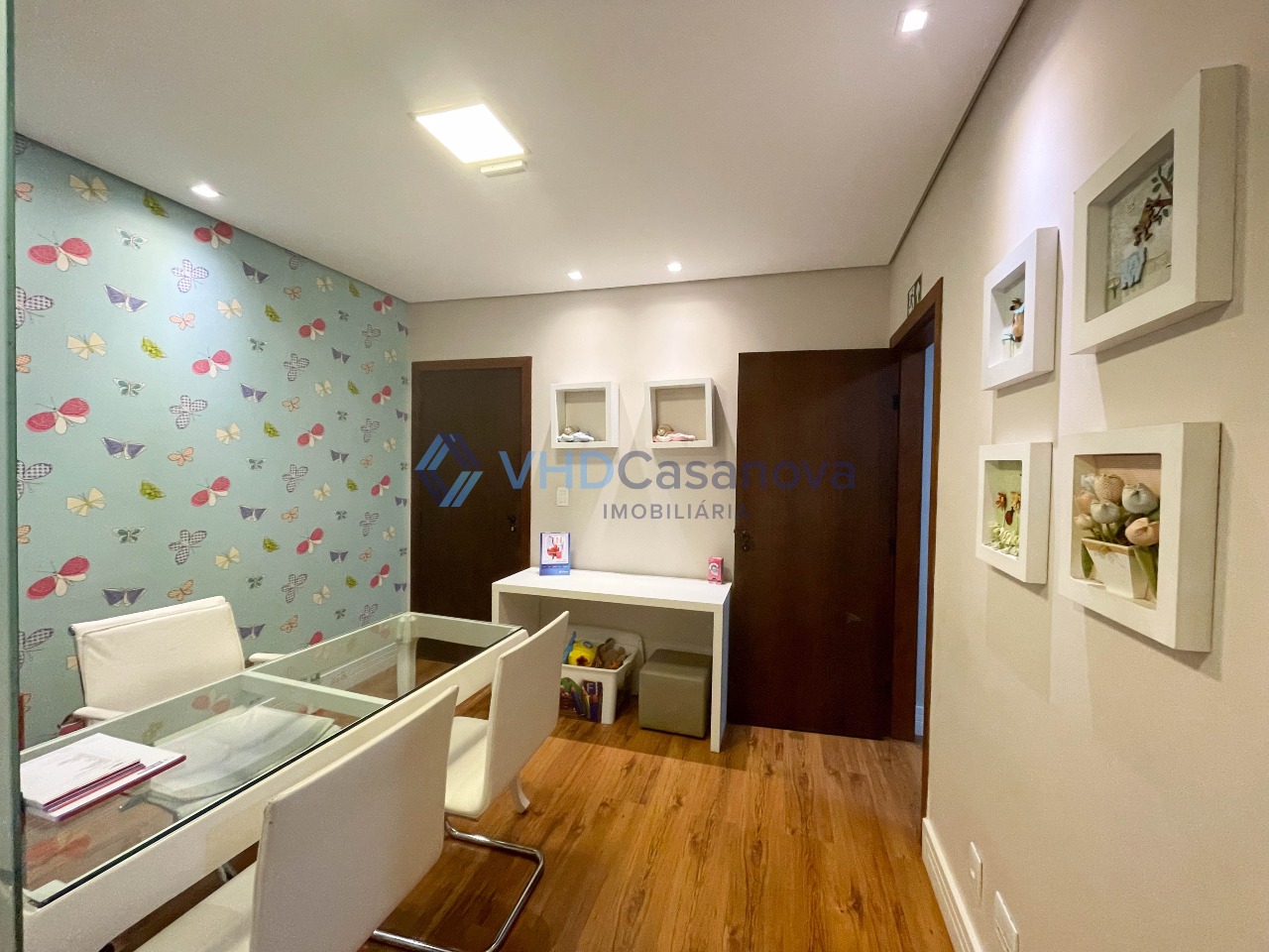 Sala à venda no Centro: 