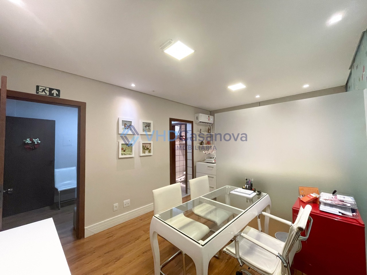 Sala à venda no Centro: 