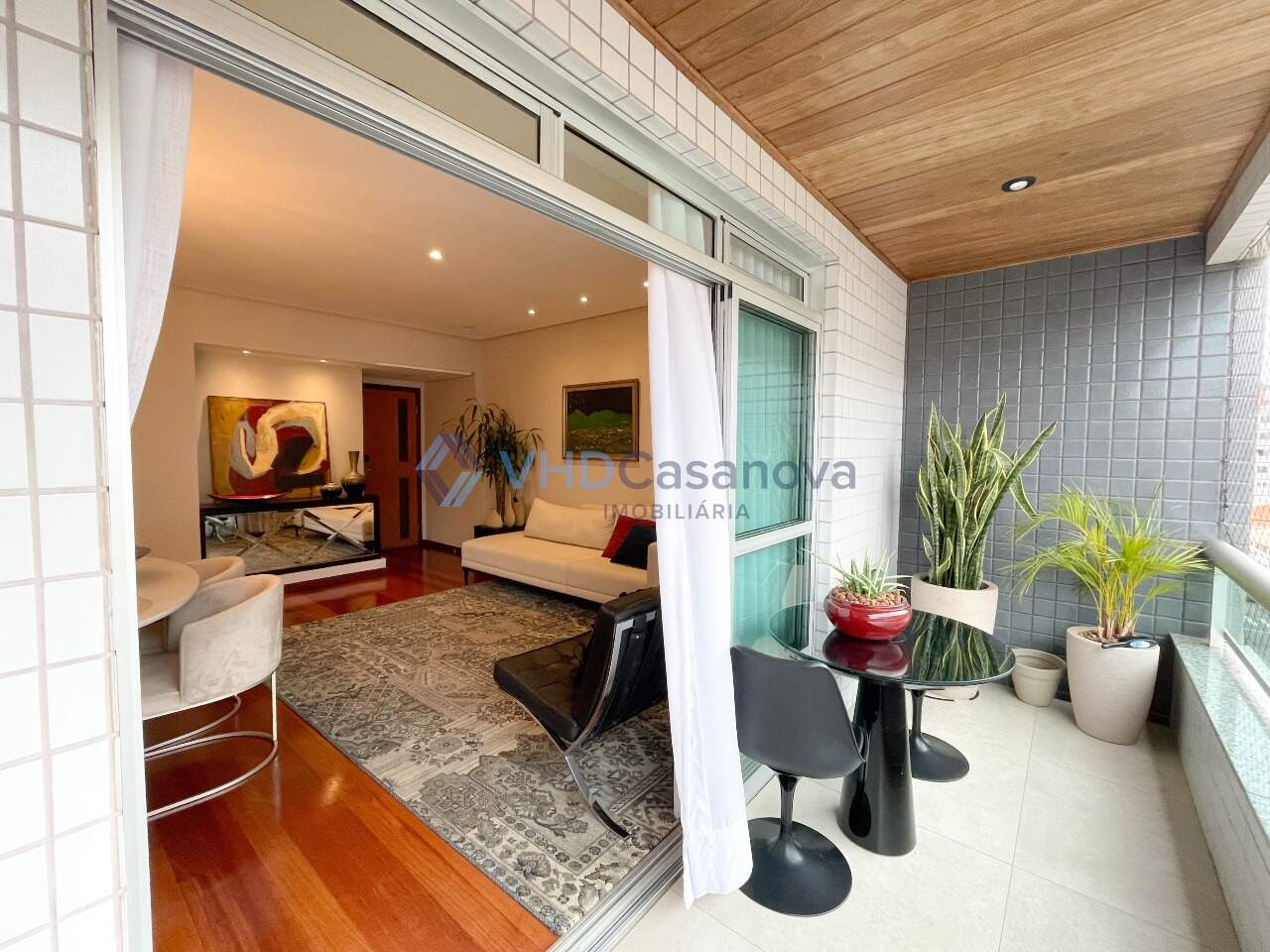 Apartamento à venda no Clélia Bernardes: Varanda Sala