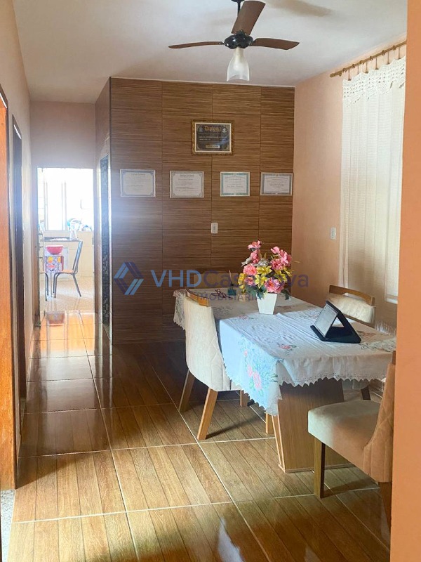 Casa à venda no Barro Branco: 