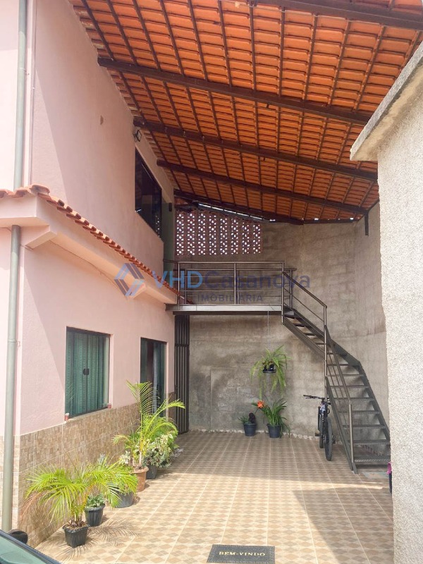 Casa à venda no Barro Branco: 