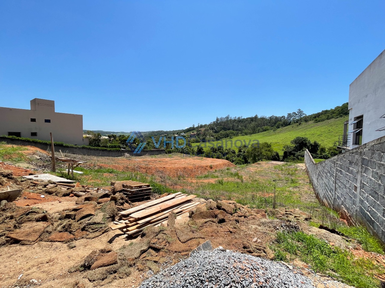 Lote em condomínio à venda no Liberdade 1: 