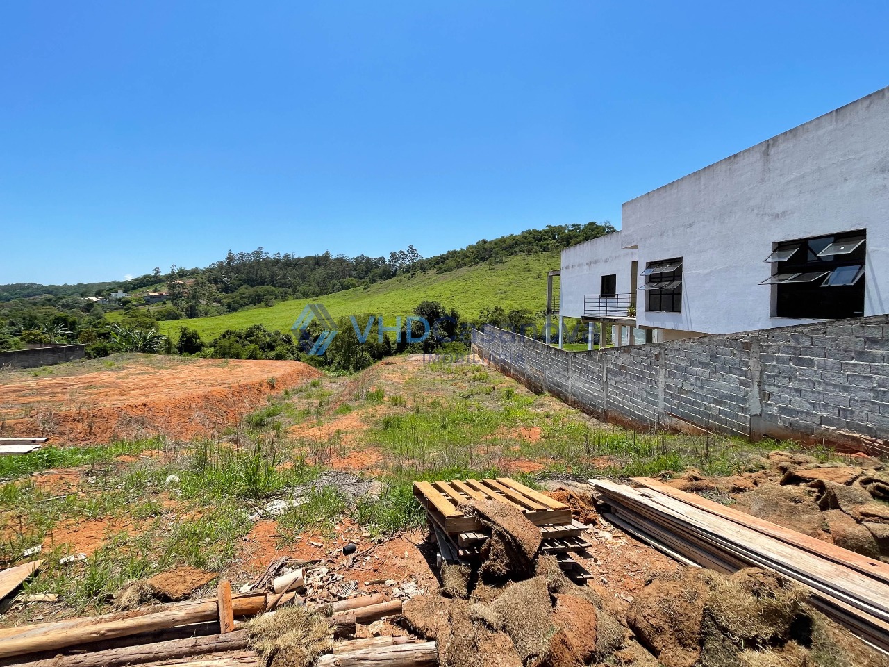 Lote em condomínio à venda no Liberdade 1: 