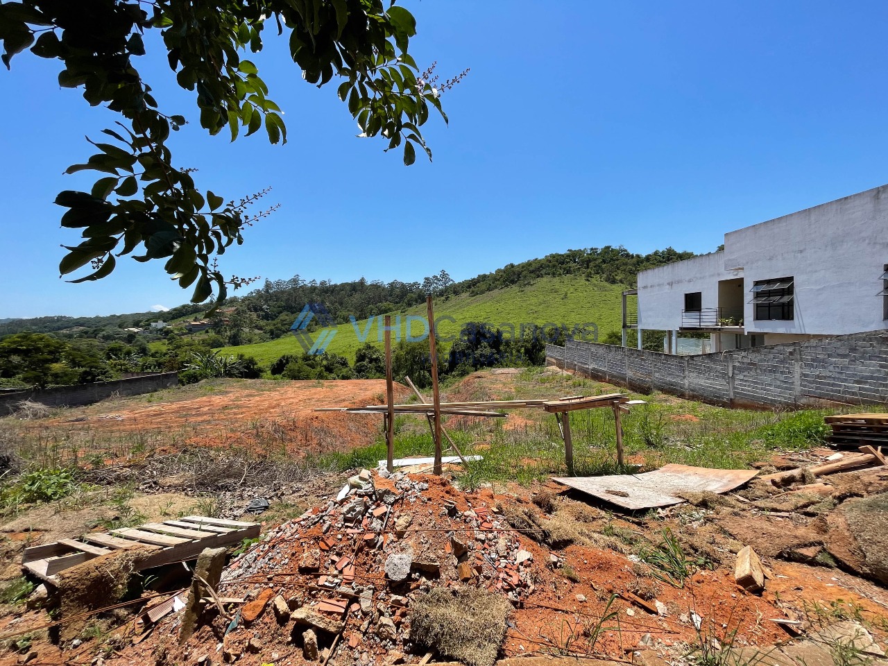 Lote em condomínio à venda no Liberdade 1: 
