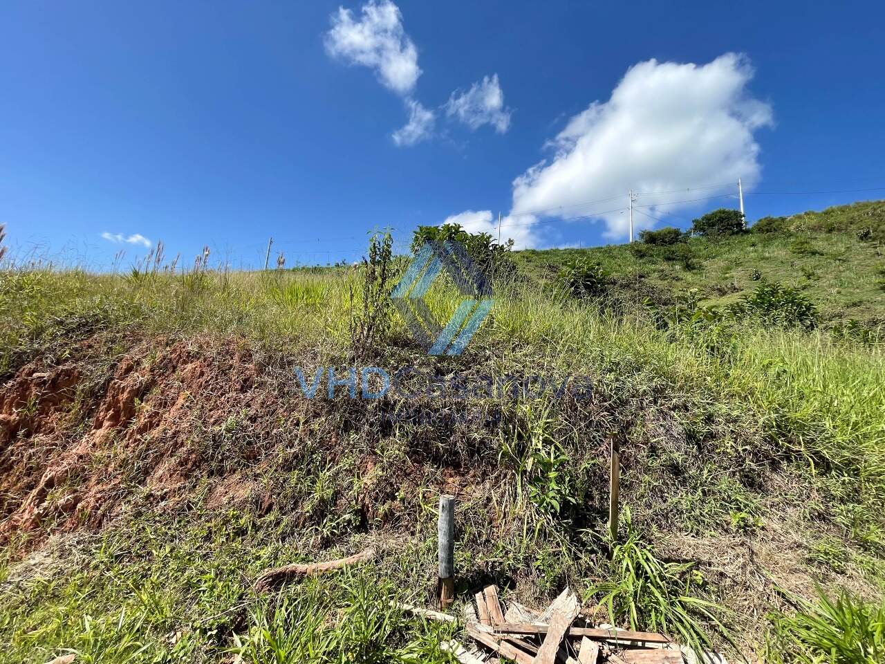 Lote à venda no Bom Sucesso: 