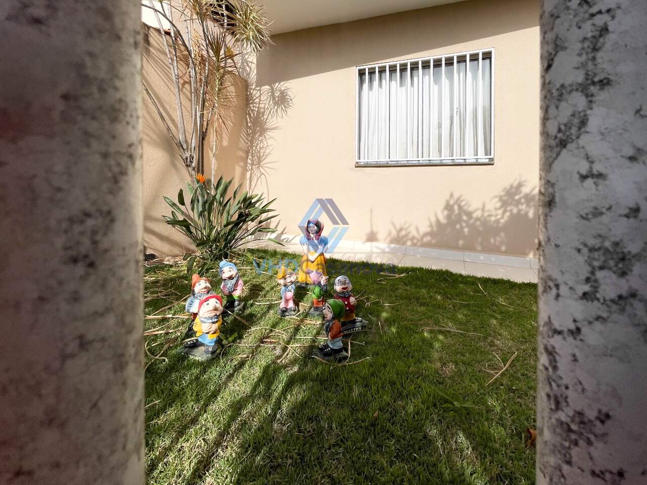 Casa à venda no Silvestre: Jardin Frontal