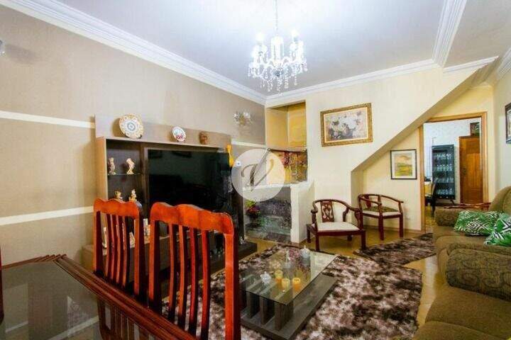 Casa à venda no Vila Alzira: 