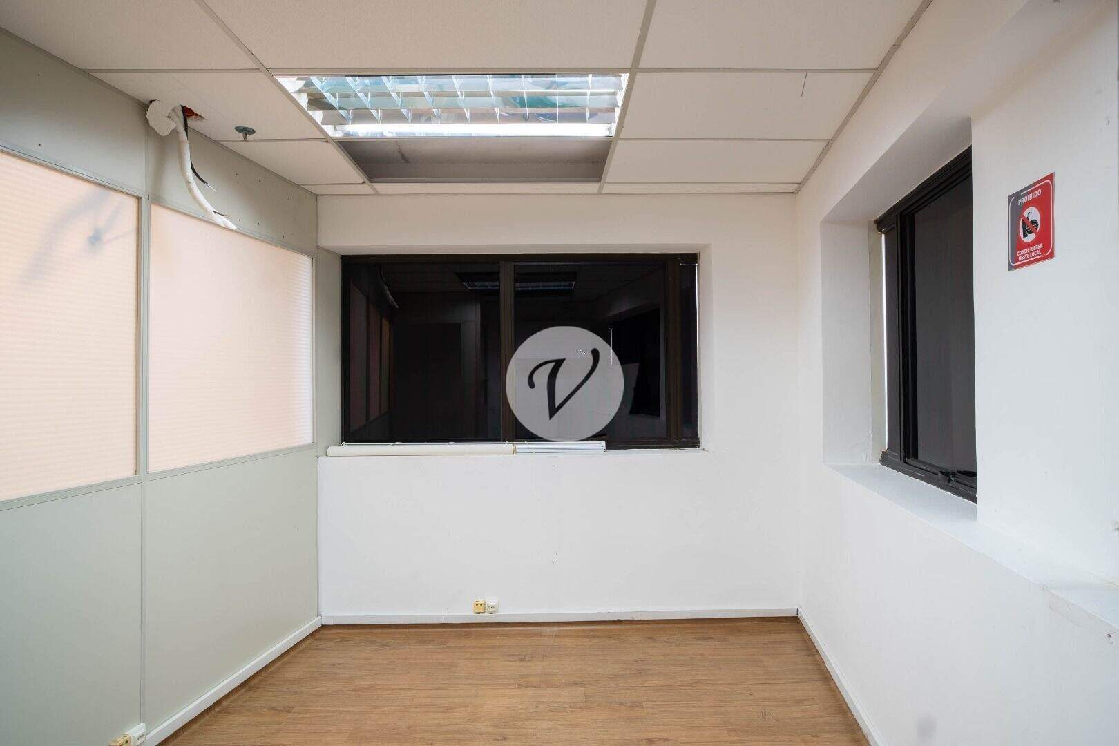 Sala à venda no Centro: 