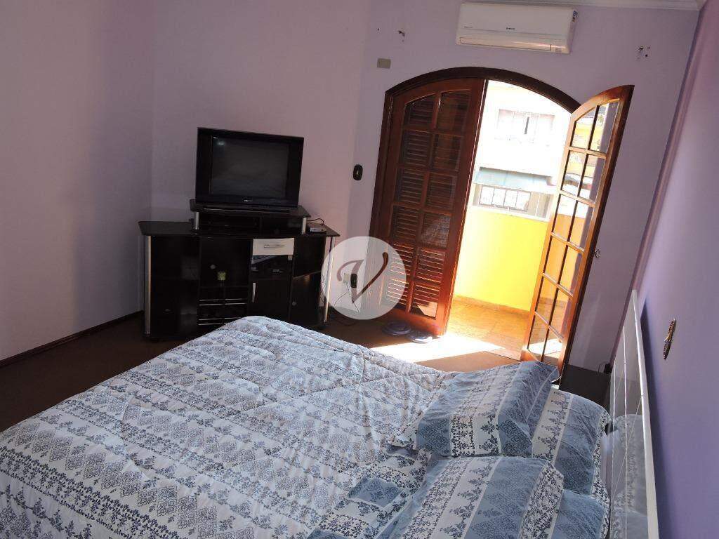 Sobrado à venda no Vila Cecília Maria: 