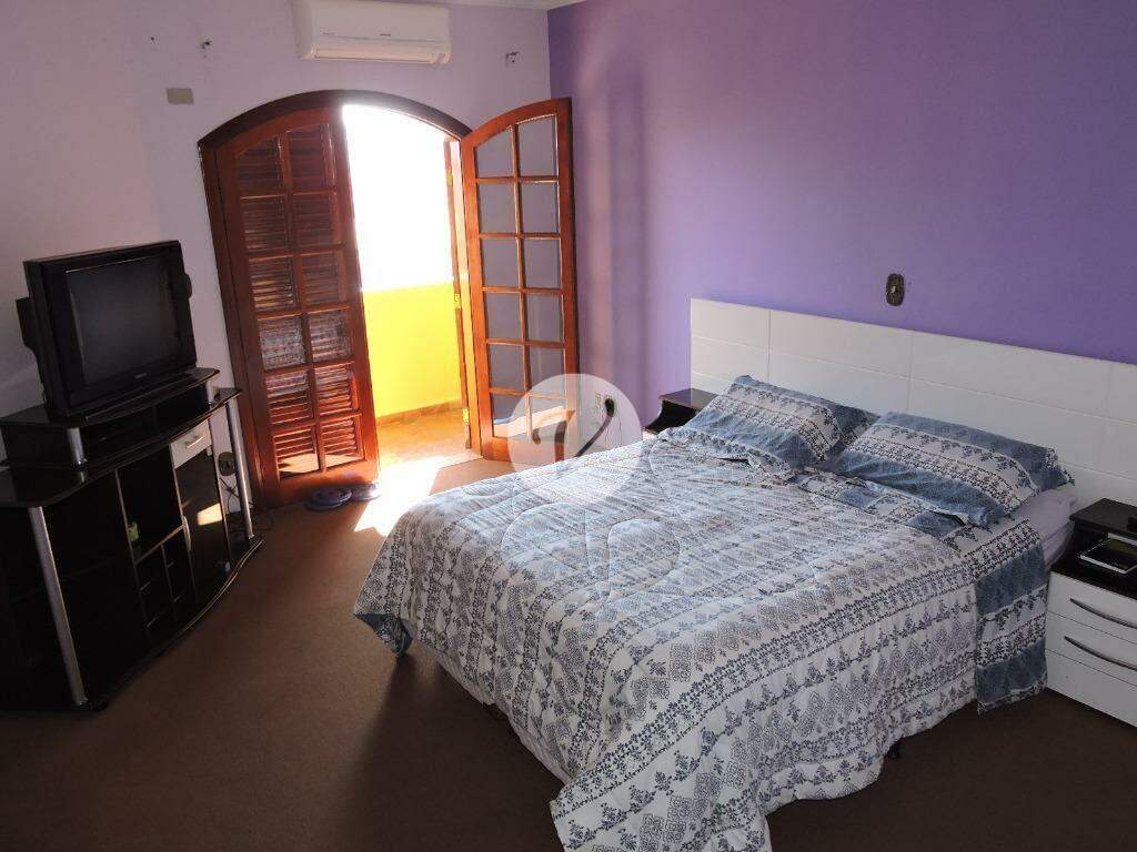 Sobrado à venda no Vila Cecília Maria: 