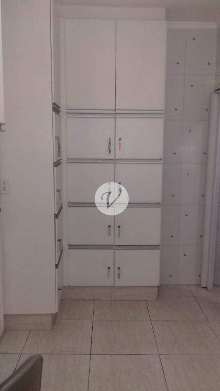 Sobrado à venda no Vila Guarani: 