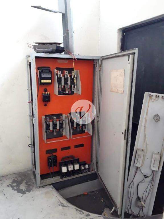 Prédio à venda no Cerâmica: 