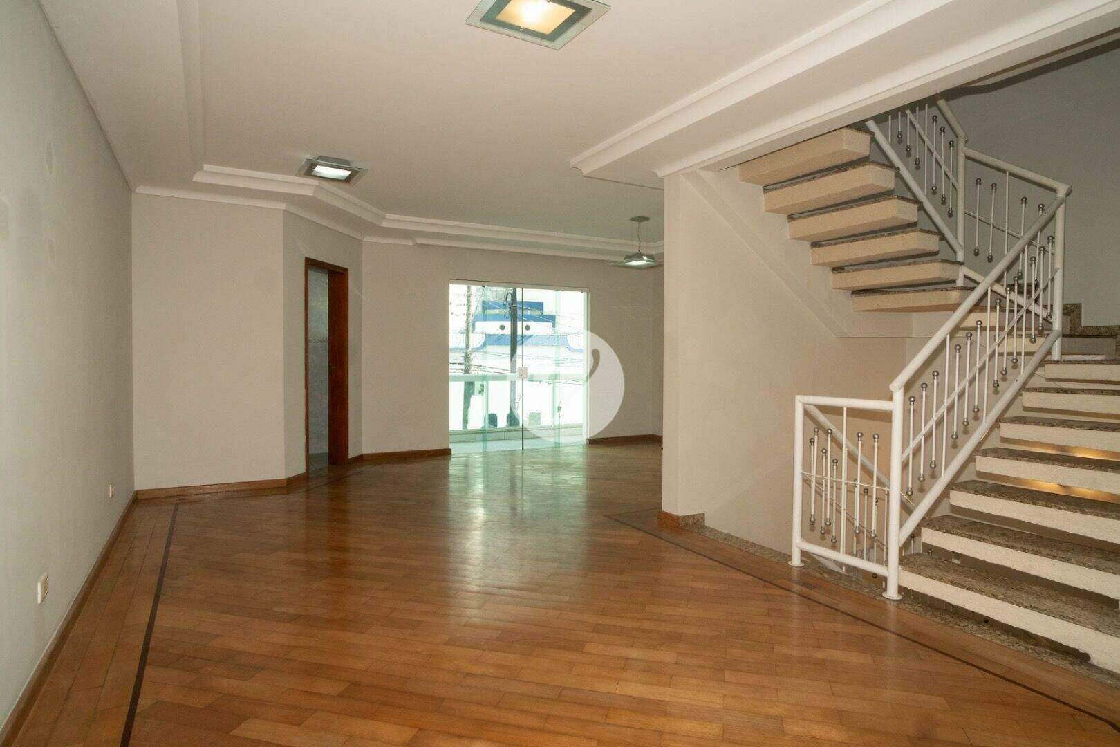 Sobrado à venda no Vila Gilda: 