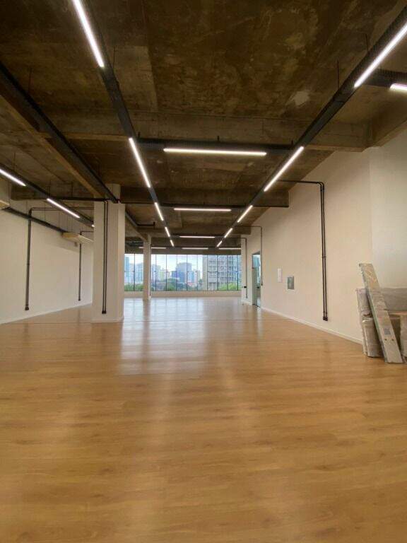 Sala à venda no Vila Bastos: 