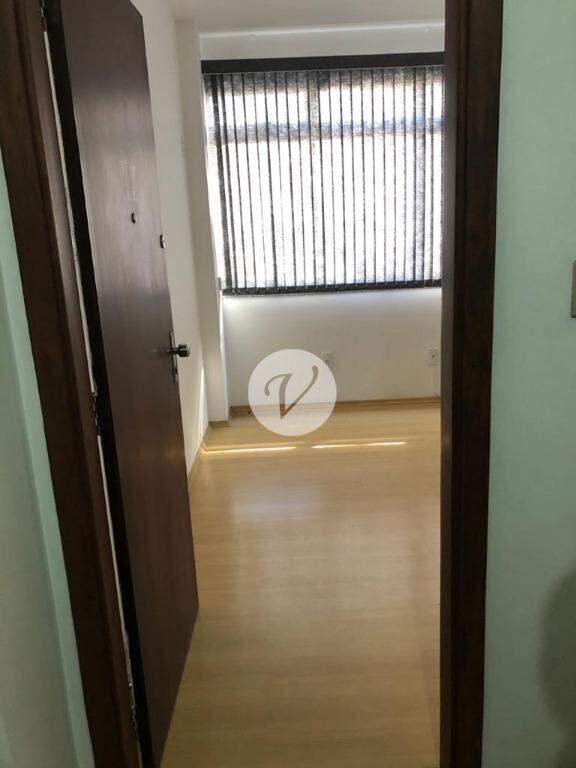 Sala à venda no Centro: 