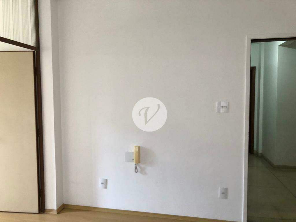 Sala à venda no Centro: 