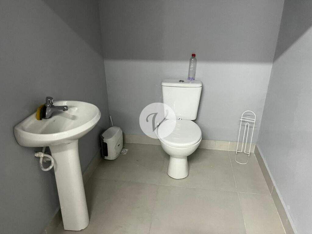 Salão à venda no Parque Industriário: 