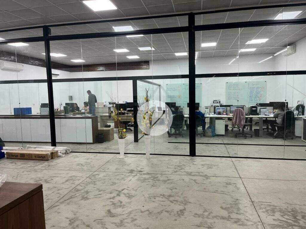 Salão à venda no Parque Industriário: 